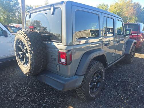 2022 Jeep Wrangler Unlimited Sport