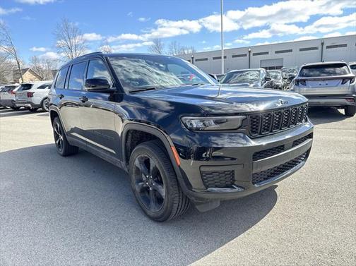 2022 Jeep Grand Cherokee L Laredo