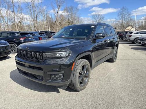 2022 Jeep Grand Cherokee L Laredo