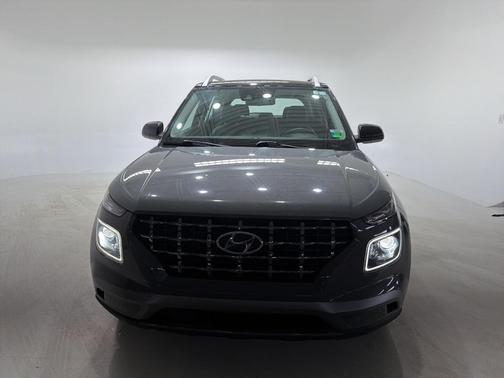 2022 Hyundai VENUE Limited