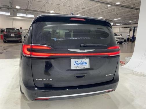 2024 Chrysler Pacifica Limited