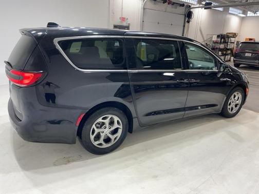 2024 Chrysler Pacifica Limited