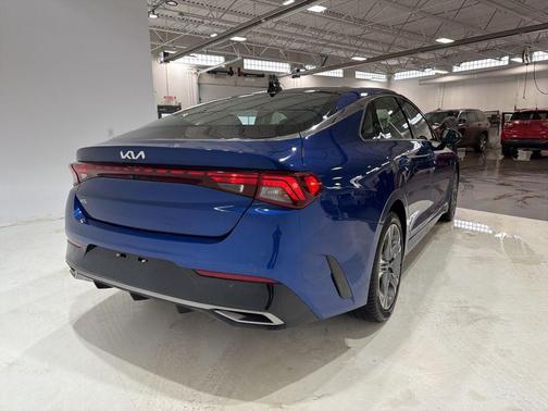 2024 Kia K5 EX