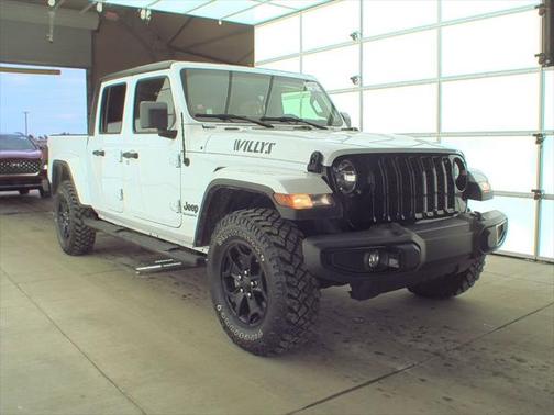 2022 Jeep Gladiator Sport