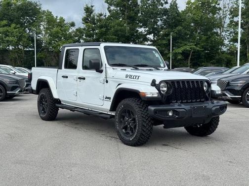 2022 Jeep Gladiator Sport