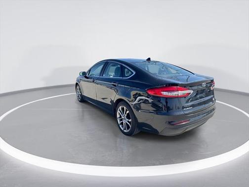 2019 Ford Fusion SEL