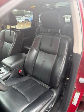 Red 2017 Nissan Pathfinder SL