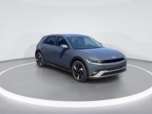 2025 Hyundai IONIQ 5 SE