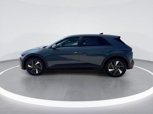 2025 Hyundai IONIQ 5 SE