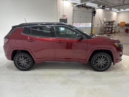2022 Jeep Compass Altitude