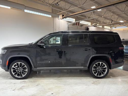 2022 Jeep Wagoneer Series III