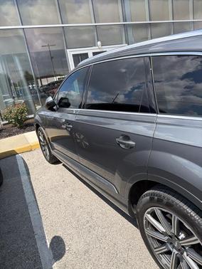 Graphite Gray Metallic 2018 Audi Q7 2.0T Premium Plus