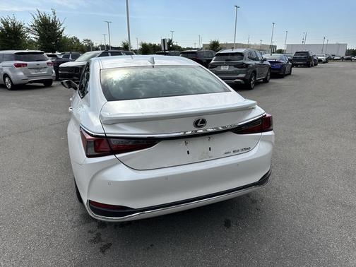 2021 Lexus ES 250 250