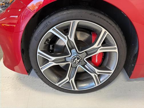 2020 Kia Stinger GT1