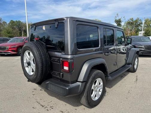 2022 Jeep Wrangler Unlimited Sport