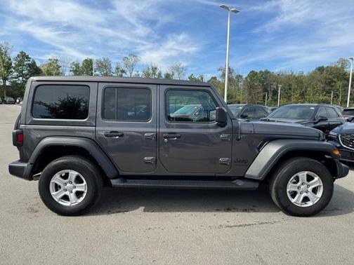 2022 Jeep Wrangler Unlimited Sport