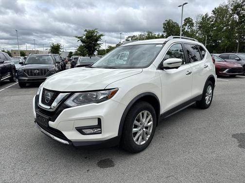 2017 Nissan Rogue SV