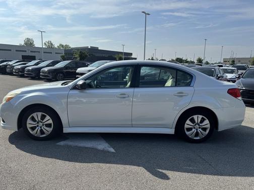 2011 Subaru Legacy 2.5i