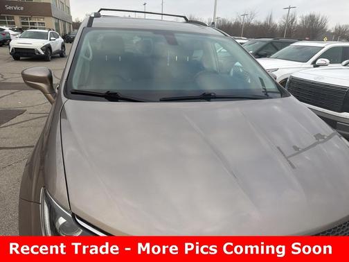 2018 Chrysler Pacifica Touring-L