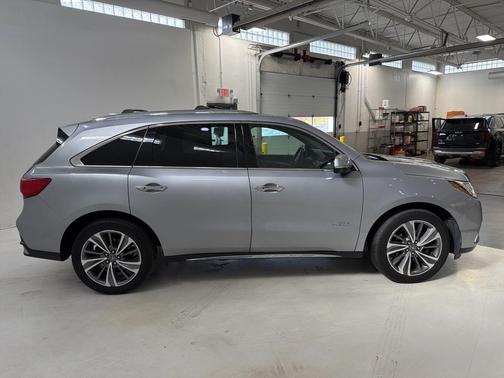 2017 Acura MDX 3.5L w/Technology Package