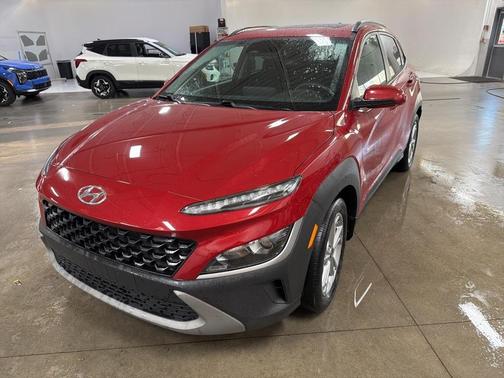 2022 Hyundai KONA SEL
