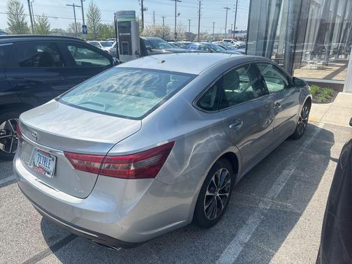 Celestial Silver Metallic 2016 Toyota Avalon
