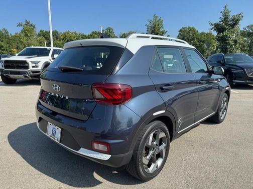 2022 Hyundai VENUE Limited