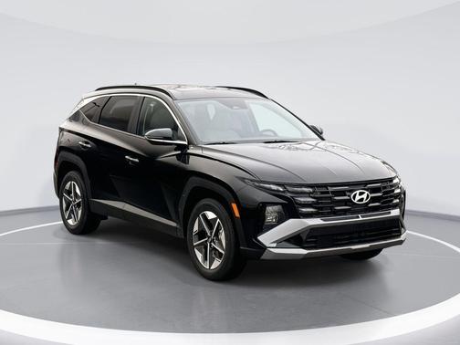 Phantom Black 2025 Hyundai TUCSON SEL Convenience