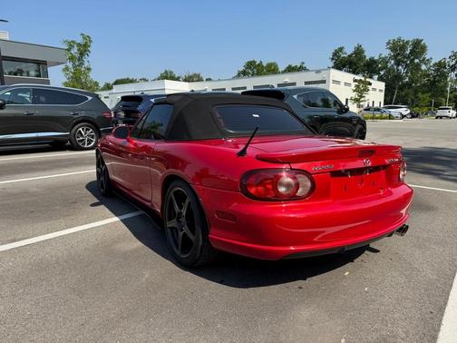 2004 Mazda MX-5 Miata Cloth