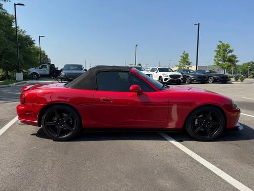 2004 Mazda MX-5 Miata Cloth