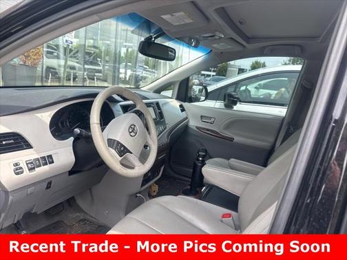 2014 Toyota Sienna L