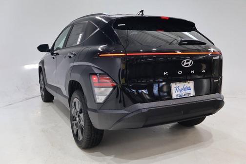 Abyss Black Pearl 2027 Hyundai KONA SEL