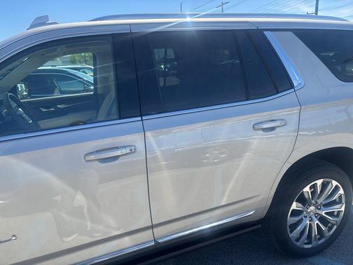 Beige Pearl Metallic 2022 GMC Yukon Denali