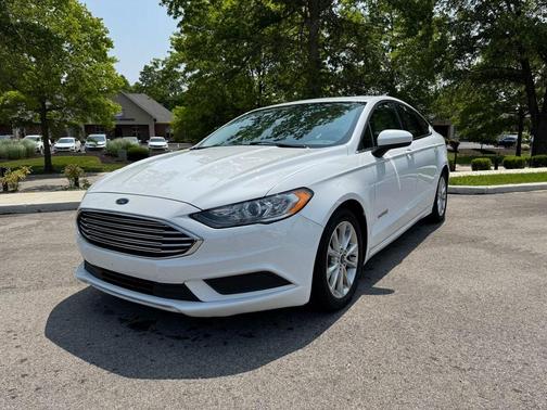 2017 Ford Fusion Hybrid SE