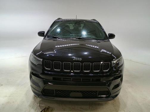 2023 Jeep Compass Altitude