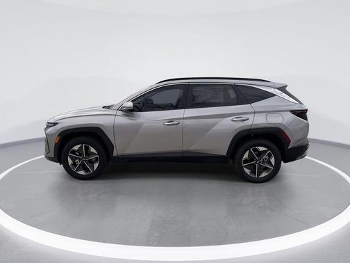 Shimmering Silver 2025 Hyundai TUCSON SEL Convenience
