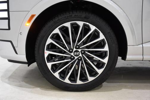 Silver Metallic 2026 Hyundai Palisade Hybrid Calligraphy