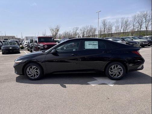 2025 Hyundai ELANTRA HEV Blue