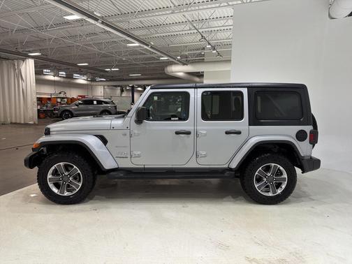 2022 Jeep Wrangler Unlimited Sahara