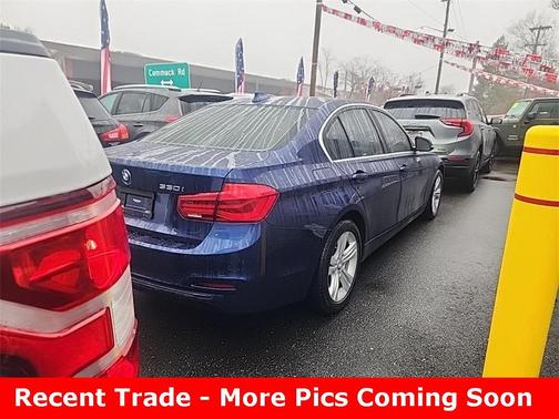 2018 BMW 330 i xDrive