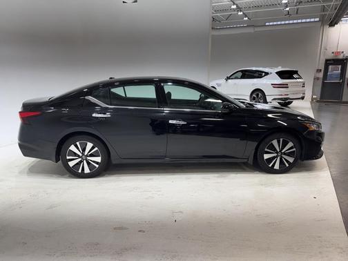 2020 Nissan Altima 2.5 SV