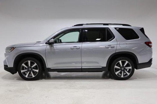 Silver Metallic 2023 Honda Pilot Touring