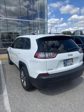 Bright White Clearcoat 2021 Jeep Cherokee Latitude Plus