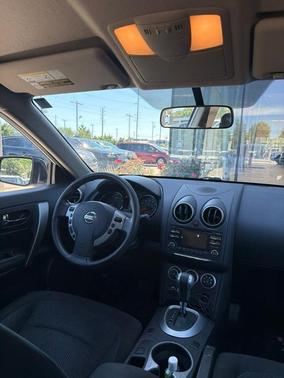 Pearl White 2015 Nissan Rogue Select S