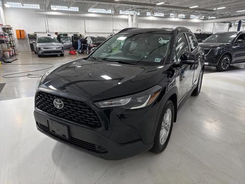 2022 Toyota Corolla Cross LE