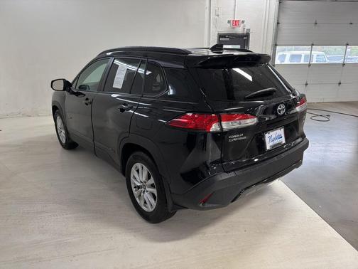 2022 Toyota Corolla Cross LE