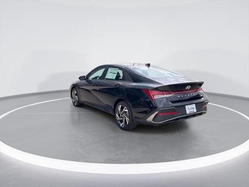 2025 Hyundai ELANTRA HEV SEL Sport