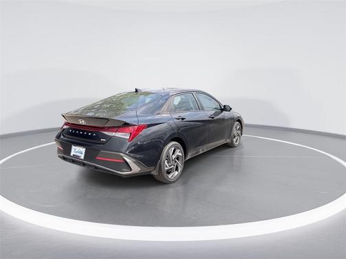 2025 Hyundai ELANTRA HEV SEL Sport