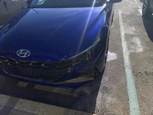 2022 Hyundai ELANTRA SEL