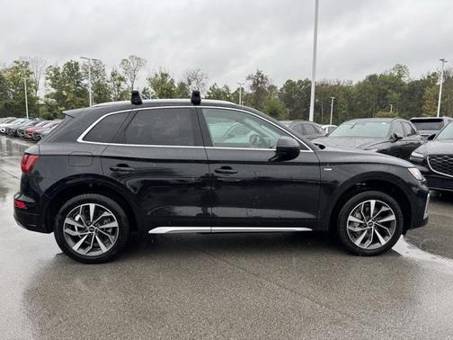 2023 Audi Q5 45 S line quattro Premium